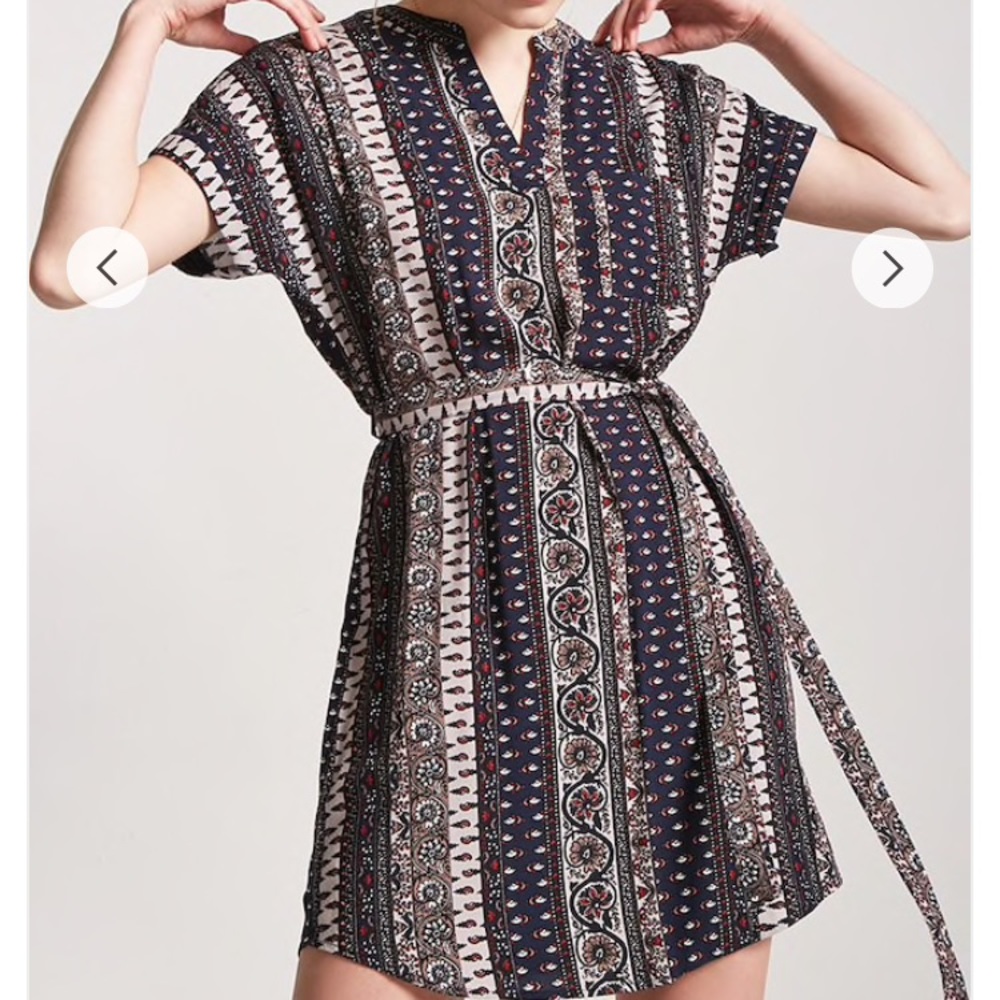 Spring Detailed Dress - Picture 2 of 4